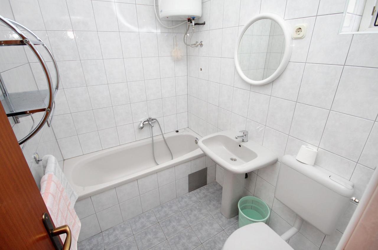 Apartments By The Sea Klenovica, Novi Vinodolski - 5581 Εξωτερικό φωτογραφία